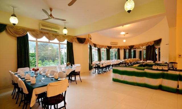 Corbett Suman Grand Hotel Corbett National Park Exterior foto